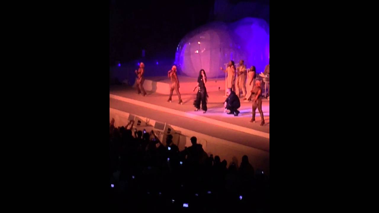 Work, One Dance, Jumpman - Drake at Rihanna's ANTI Tour Toronto April 14 2016