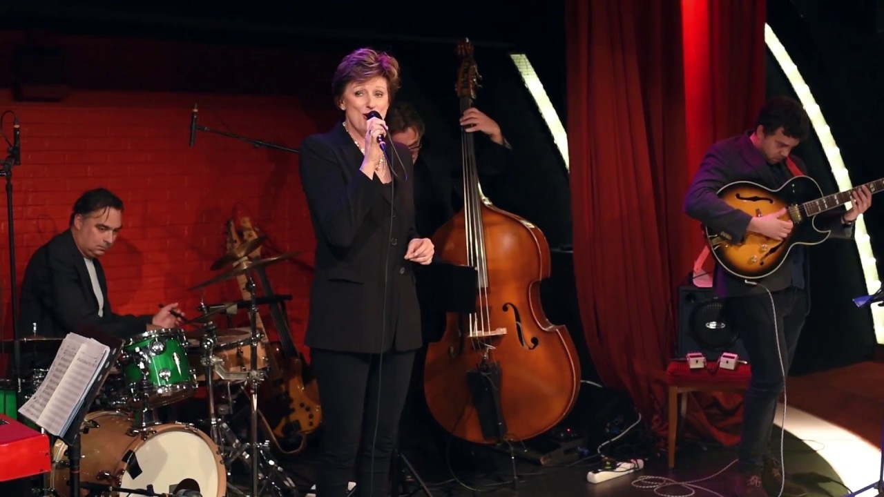Paulien De Piaf &agrave; Porter Promo