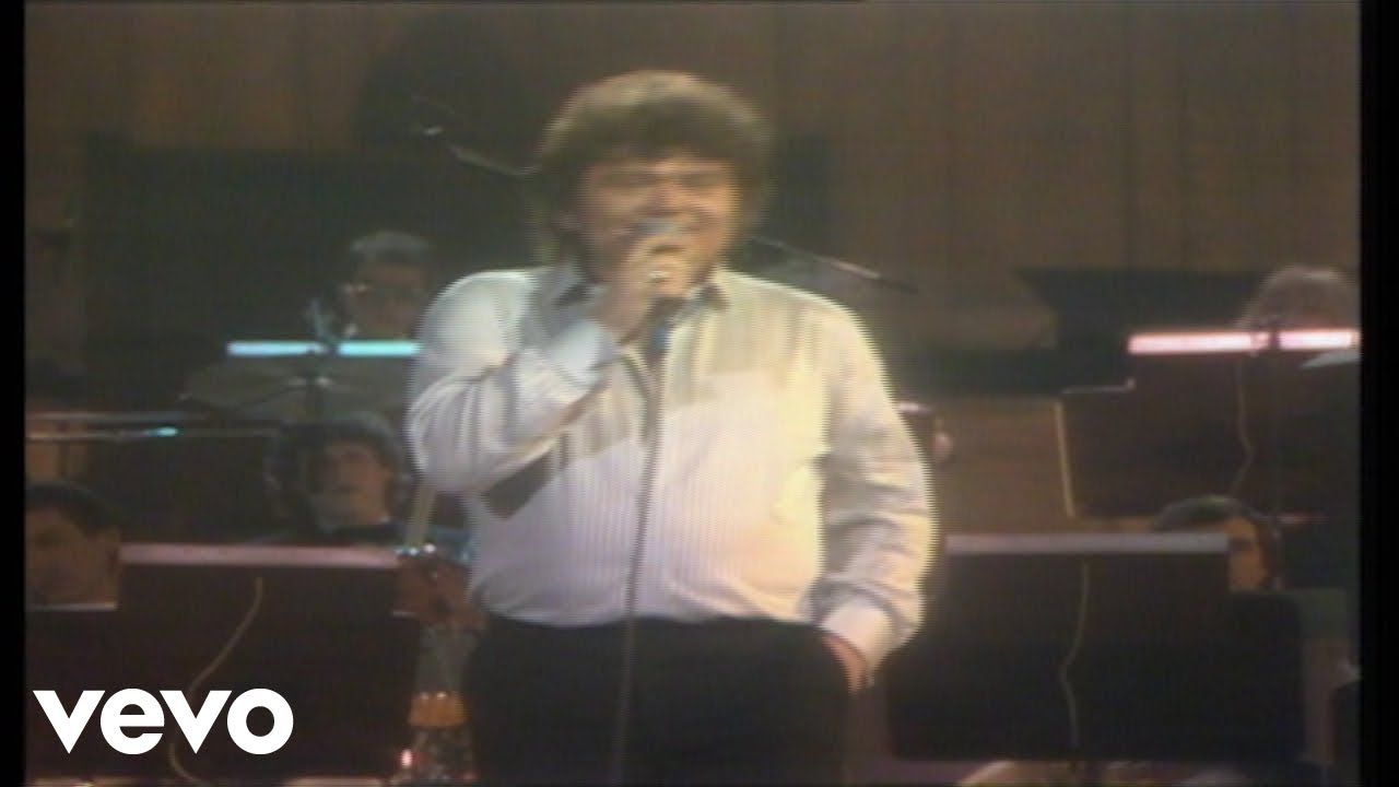 André Hazes - Voor Mij Geen Slingers Aan De Wand (Live In Het Concert Gebouw Amsterdam / 1982)