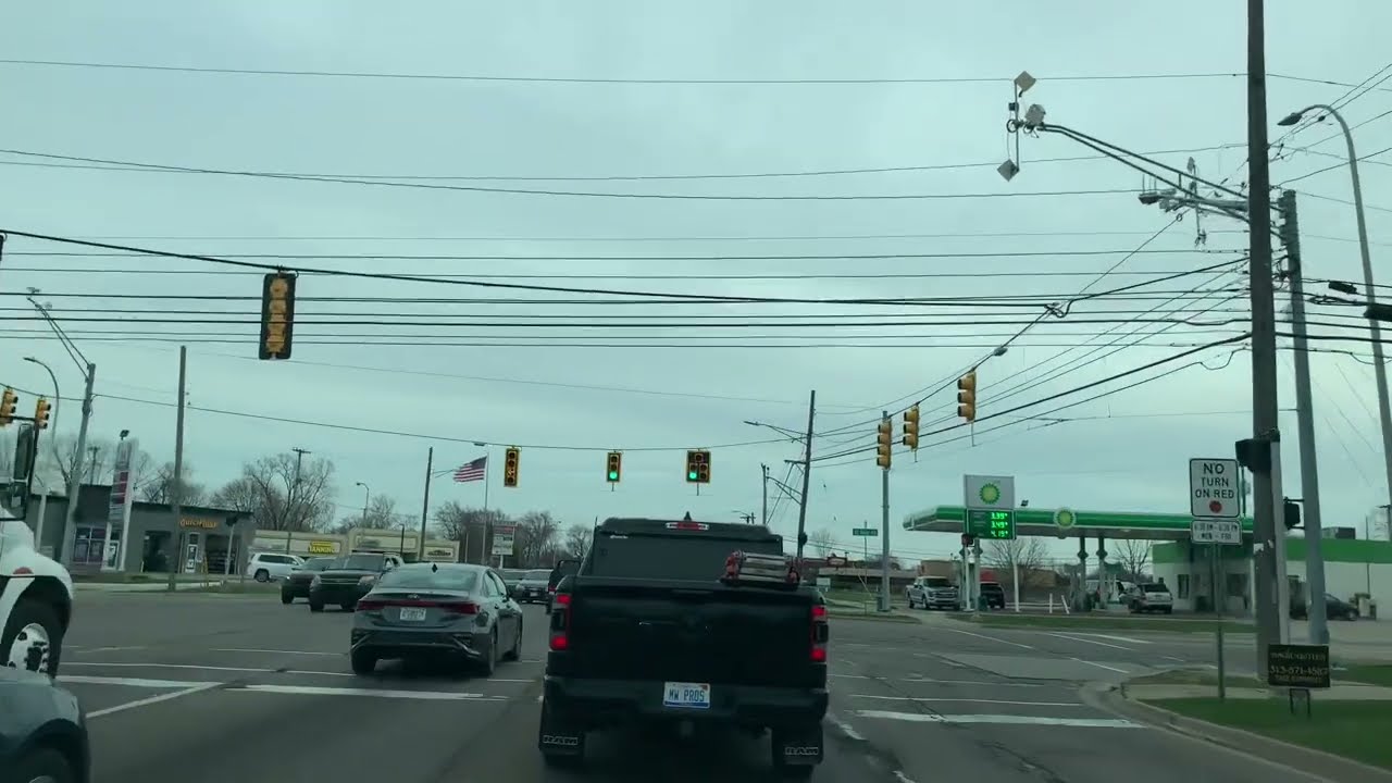 Driving to Southfield, Michigan from Fraser, Michigan 🇺🇸 April 2023