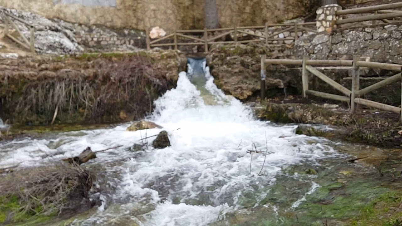 Nacimiento del Río Segura en Fuente Segura, Pontones, Jaén,(14-04-2018)