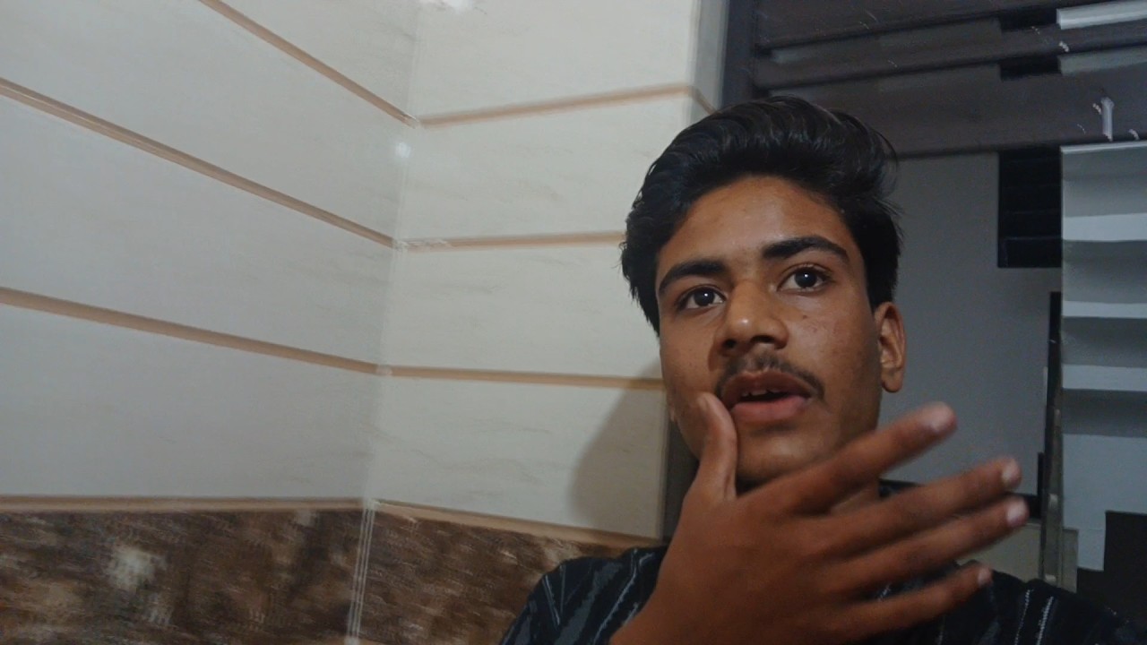 Har Din Pareshani Aati Jaa Rahi H