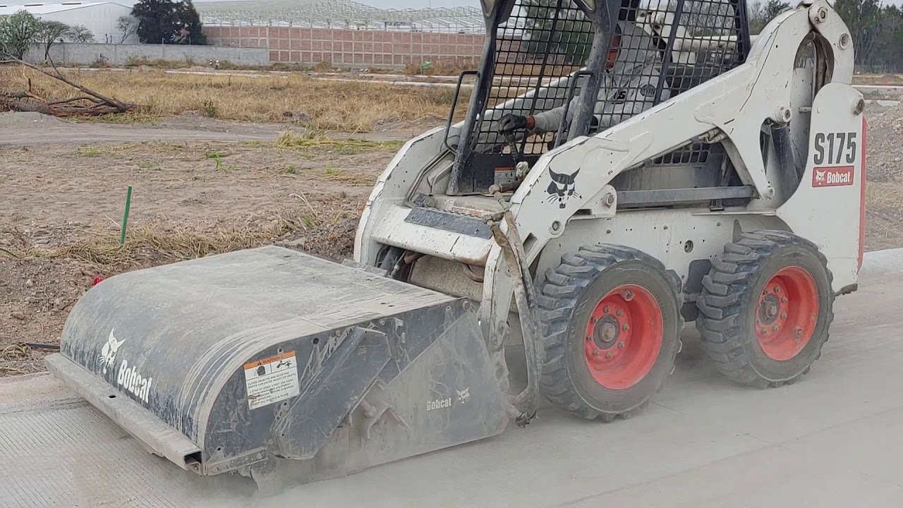 Barredora bobcat en S175