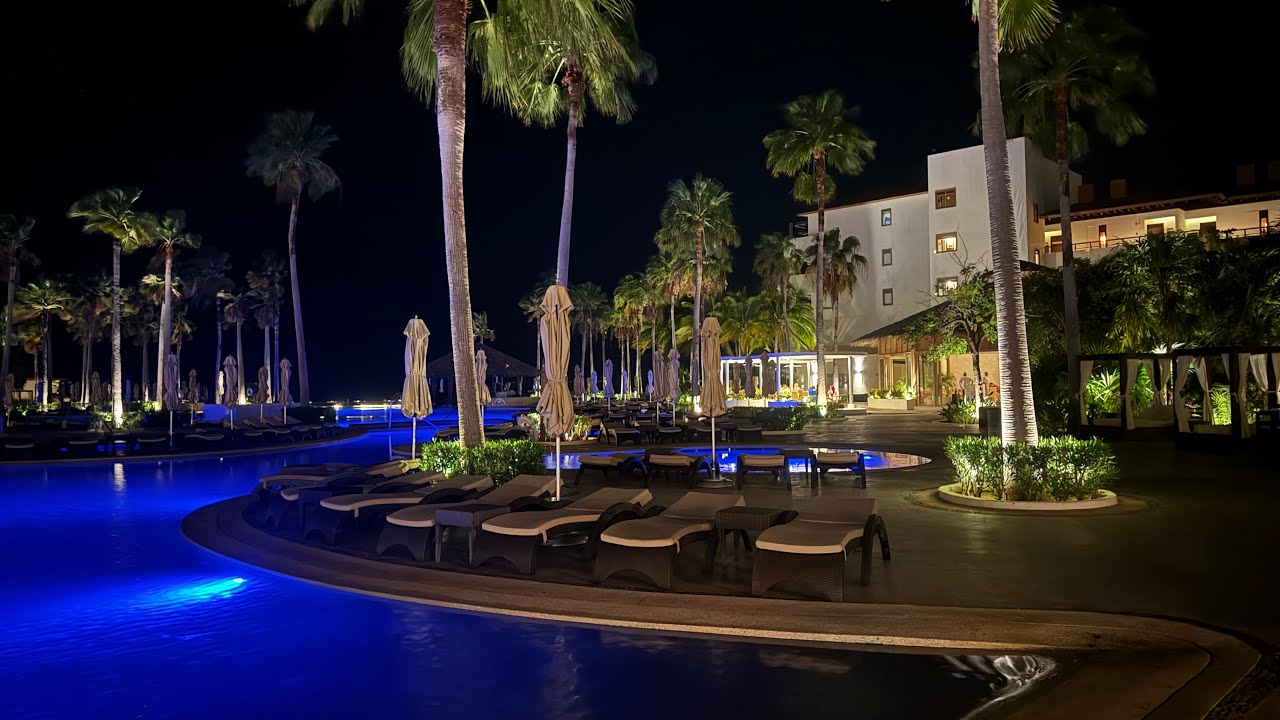 Secrets Playa Mujeres Golf & Spa Resort, Cancun.  Buffet tour.