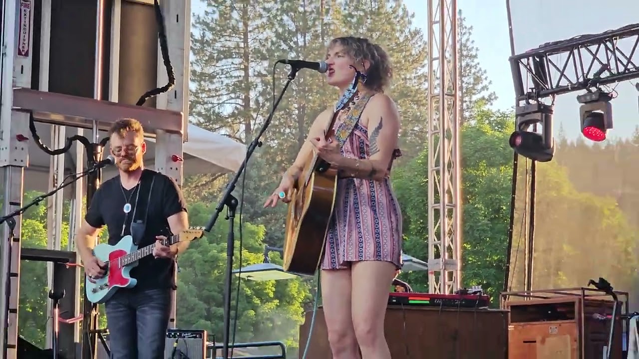 Madeline Hawthorne • Neon Wasteland • 7/4/2024 • High Sierra Music Festival