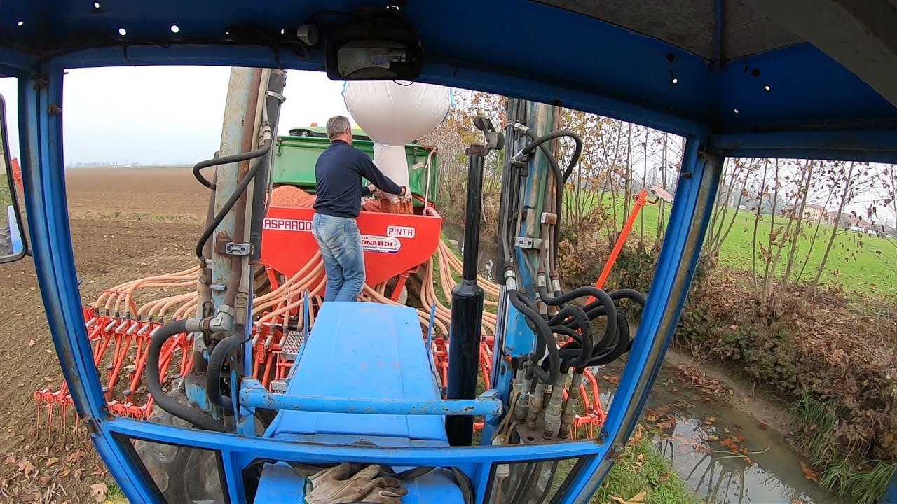 Tractor VLOG #EP 5 - RIFORNIAMO LA SEMINATRICE COI 