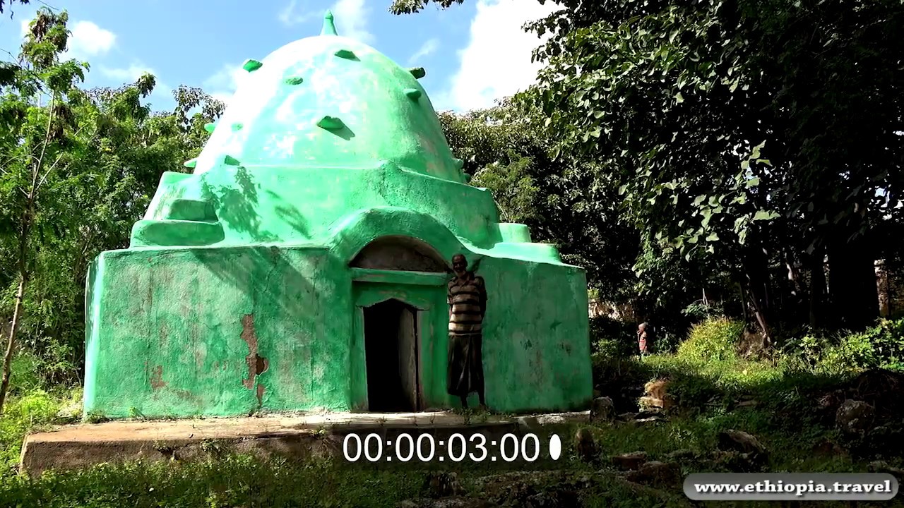Ethiopia - Harare Village Tomb Awe Sofi Ya iya Shrine