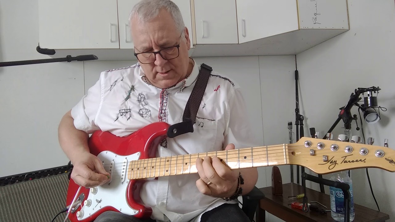 Jay Turser JT-300M-TR played by Guitar man