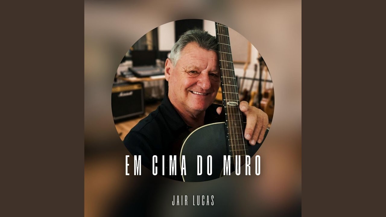 Em cima do muro