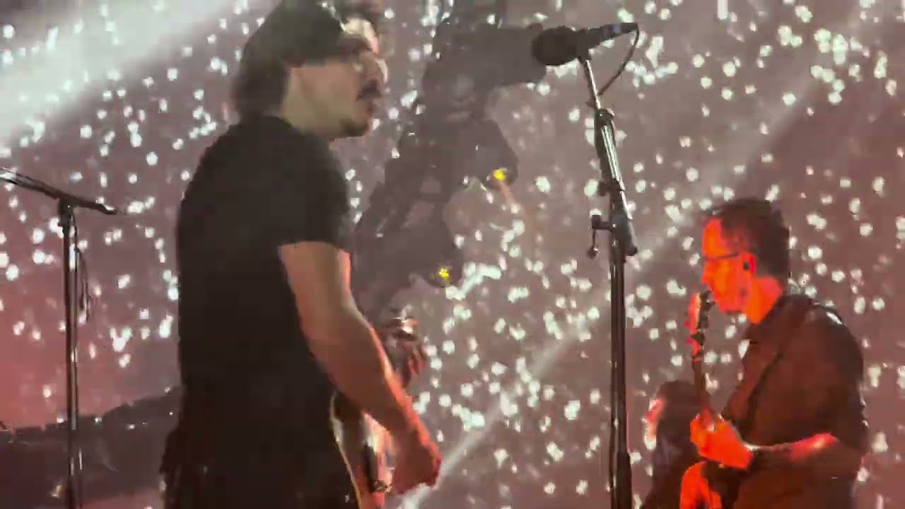 Brit Floyd - Comfortably Numb