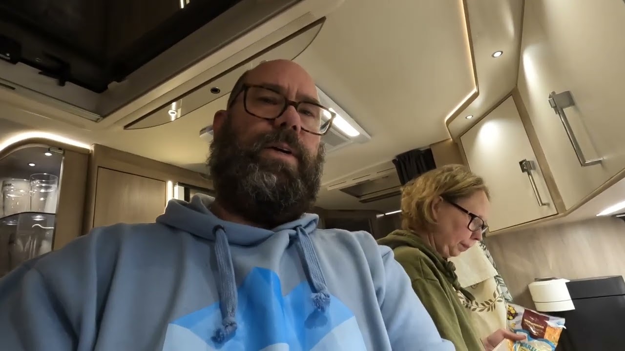 Så trist har fått fukt i nya husvagnen tog 6 månader bara, plus lite prat