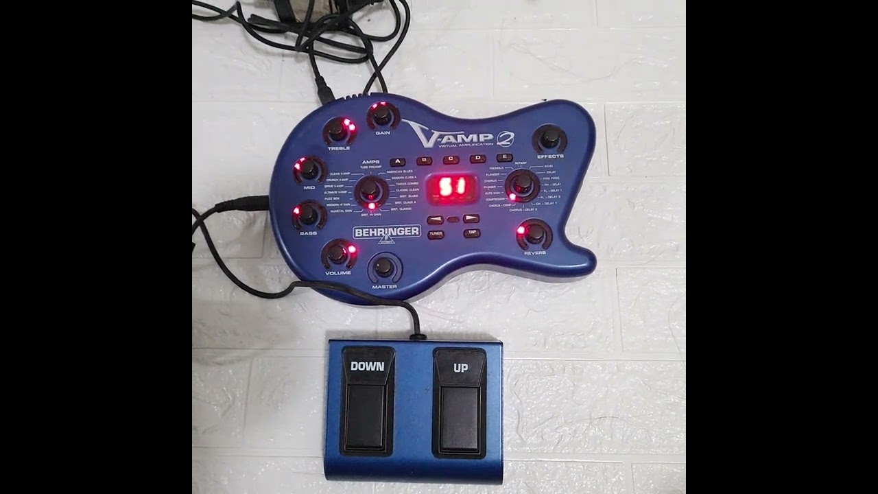 Behringer V-Amp 2