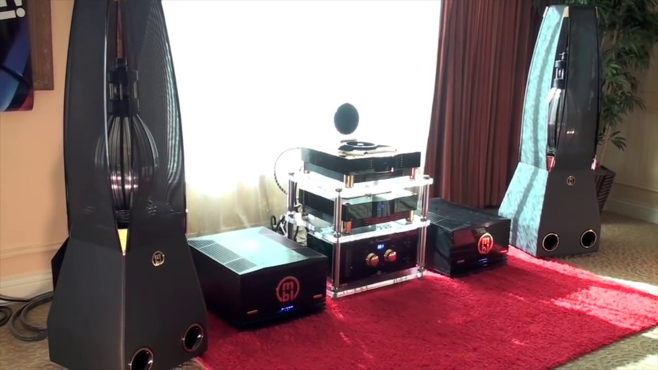 AudiogoN @ CES 2009: MBL high-end audio from Germany w/ omni-directional ribbon speakers + BIG amps