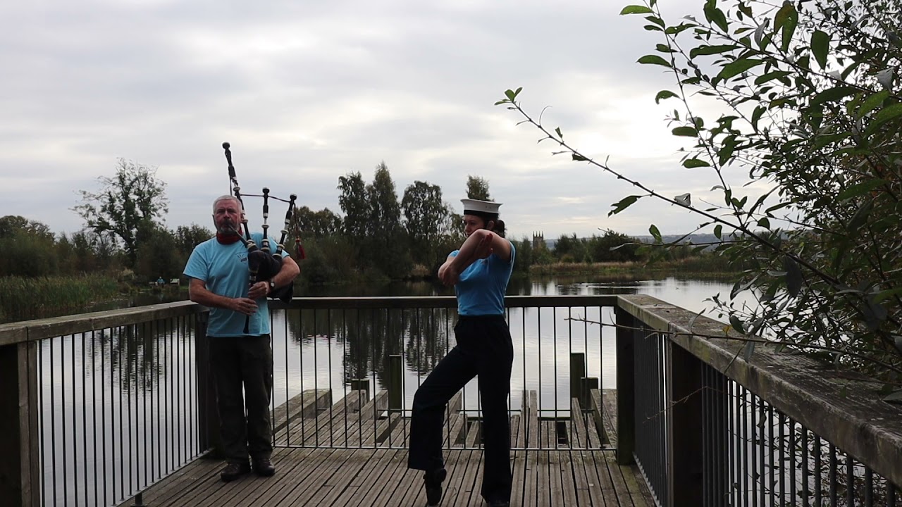Crossing The Minch/The Sailors' Hornpipe at Larbert Loch. (Piping 100 Day 77)