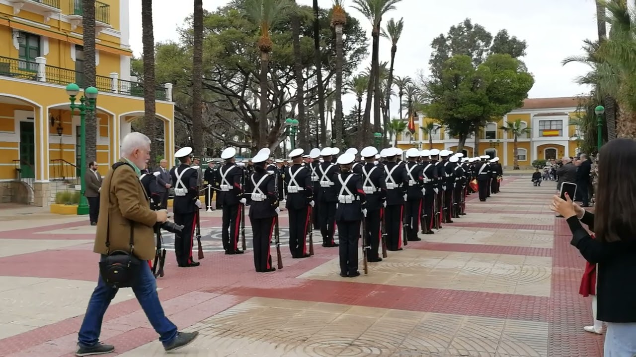 VID 20240325 105857Entrada a la puerta de la casa del Almirante previa a la revista