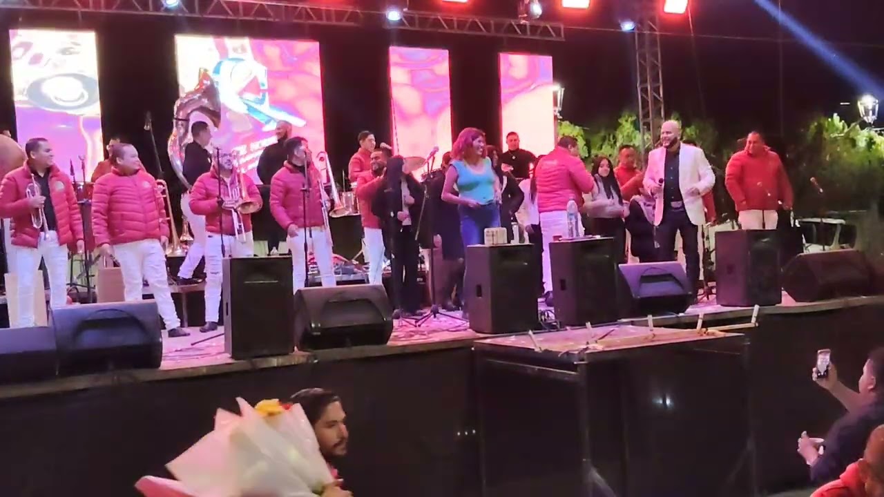 CUATE NORIEGA -conecta con su público 