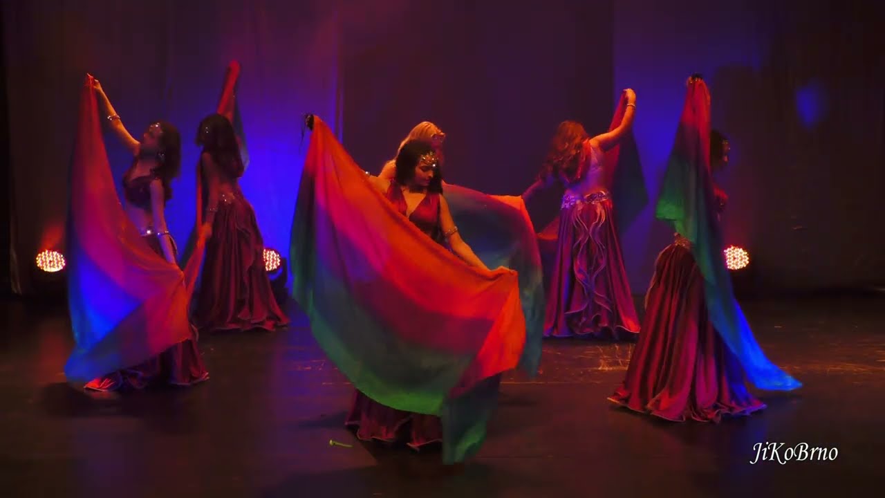 Belly dance veil poi show Belly Princess 