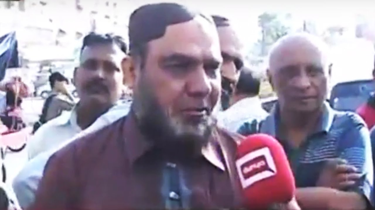 I will choose Altaf Hussain not Pakistan - MQM Supporter