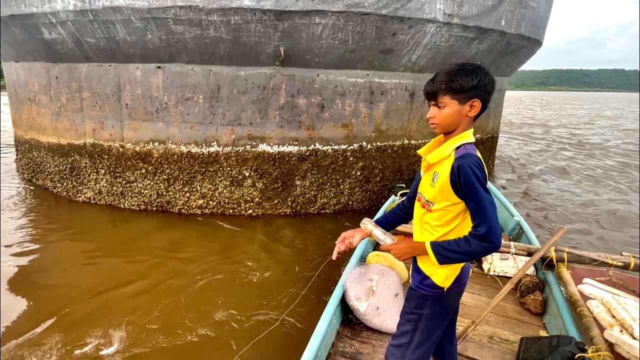 Catching fish |The Art of Muddy Water Fishing | @bablusolkar