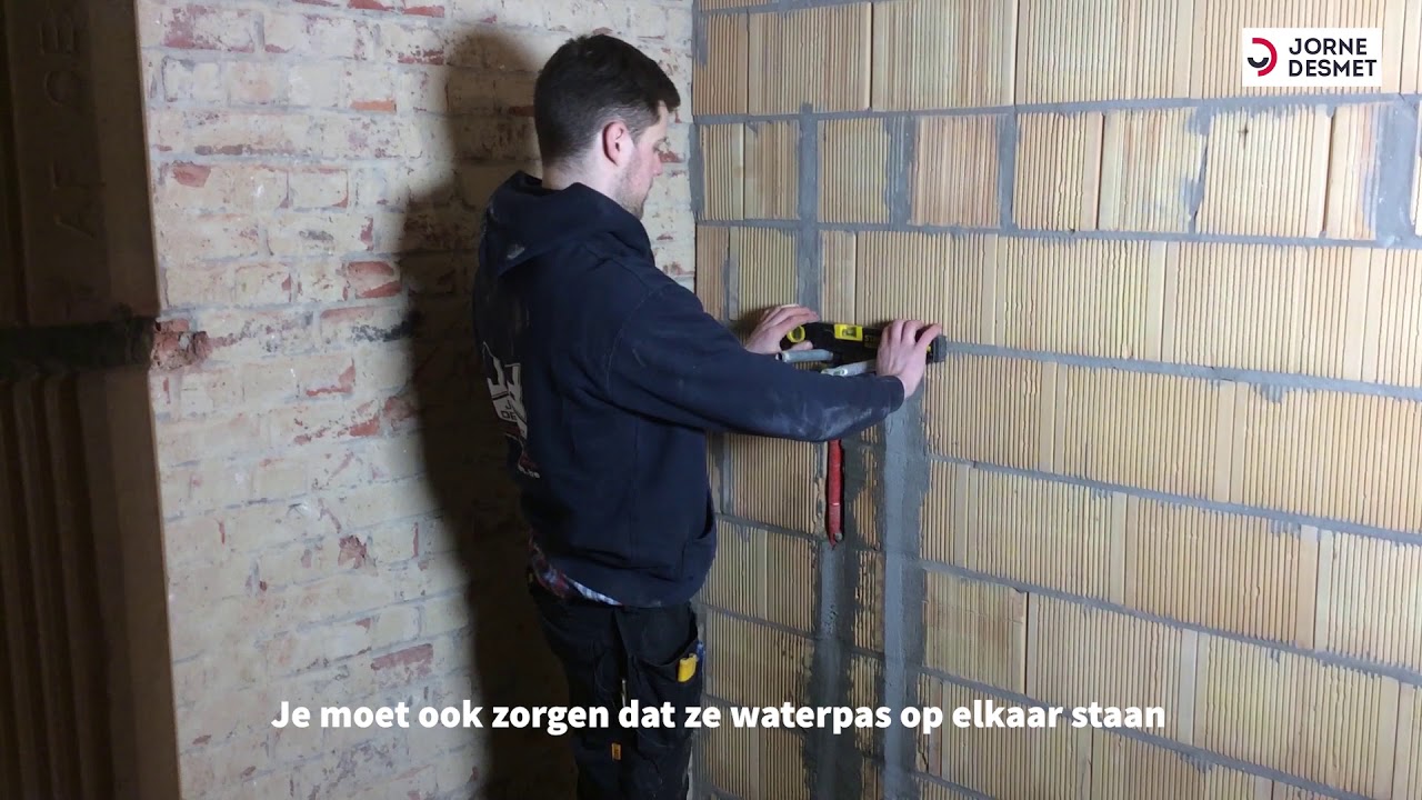 Hoe warm en koud water leidingen plaatsen voor de douche?