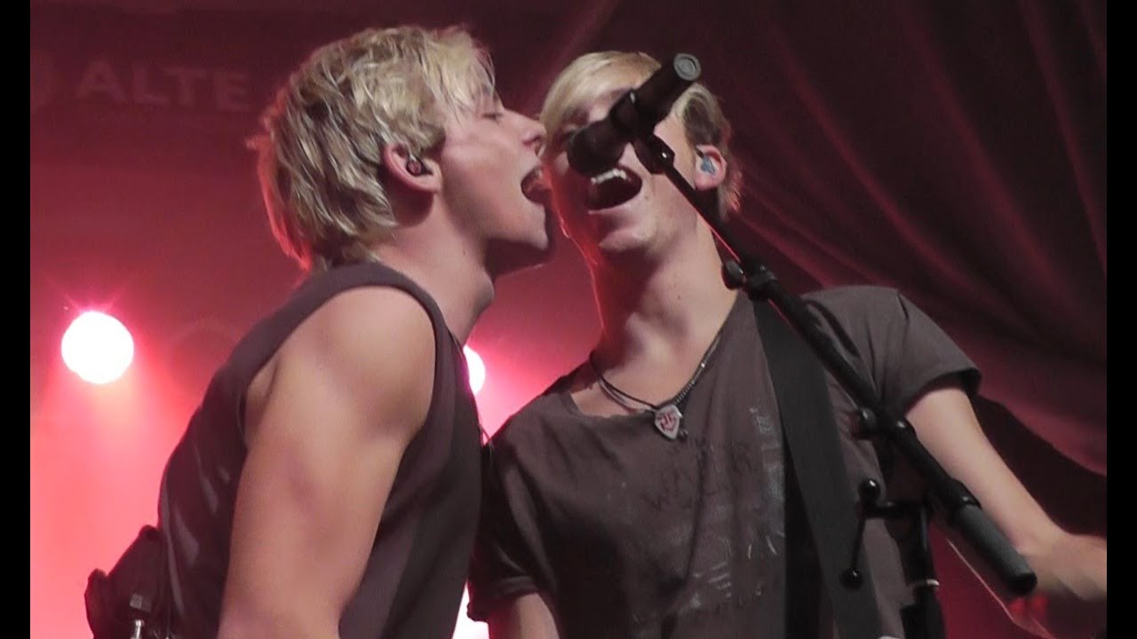 R5 - Here Comes Forever - (Mannheim Germany 02/15/2014)
