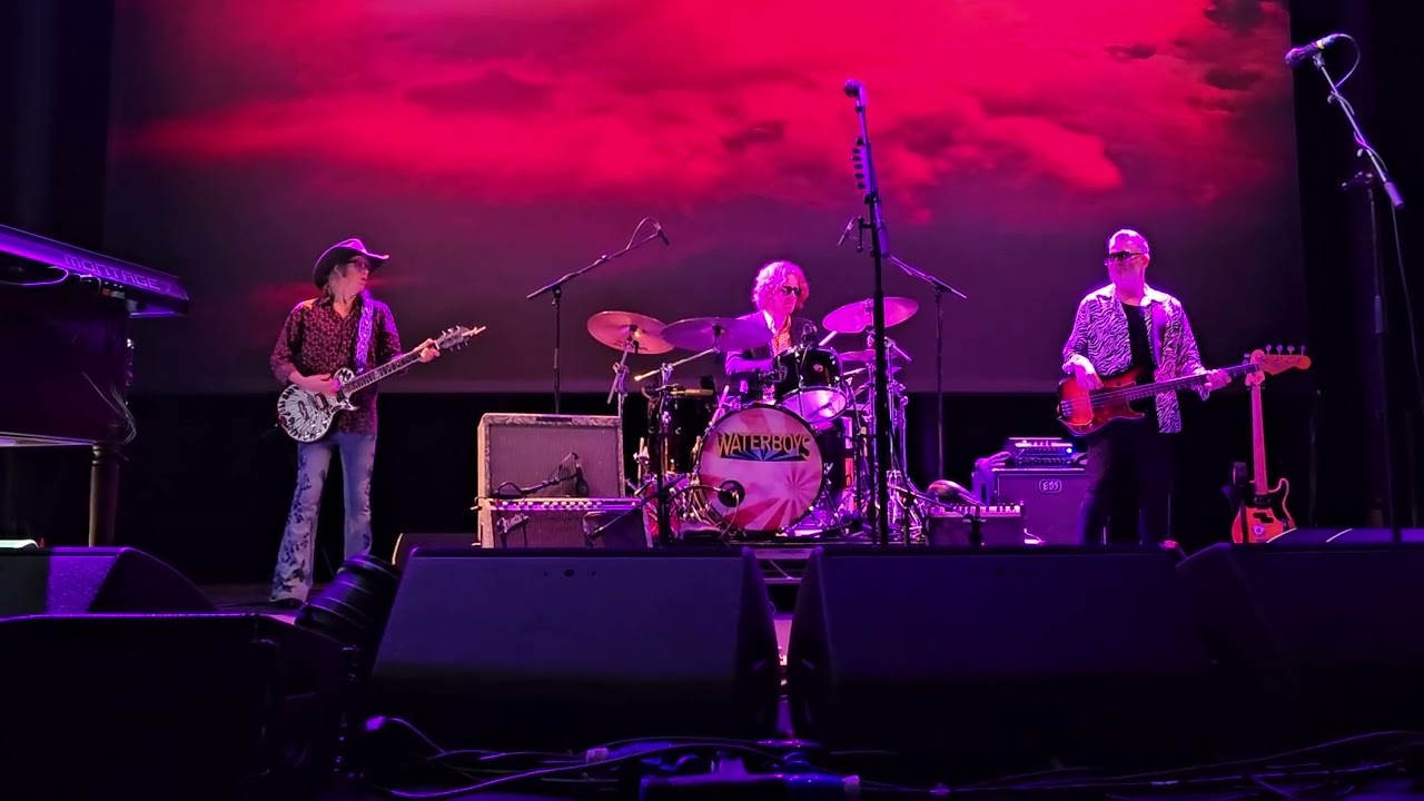 THE WATERBOYS 