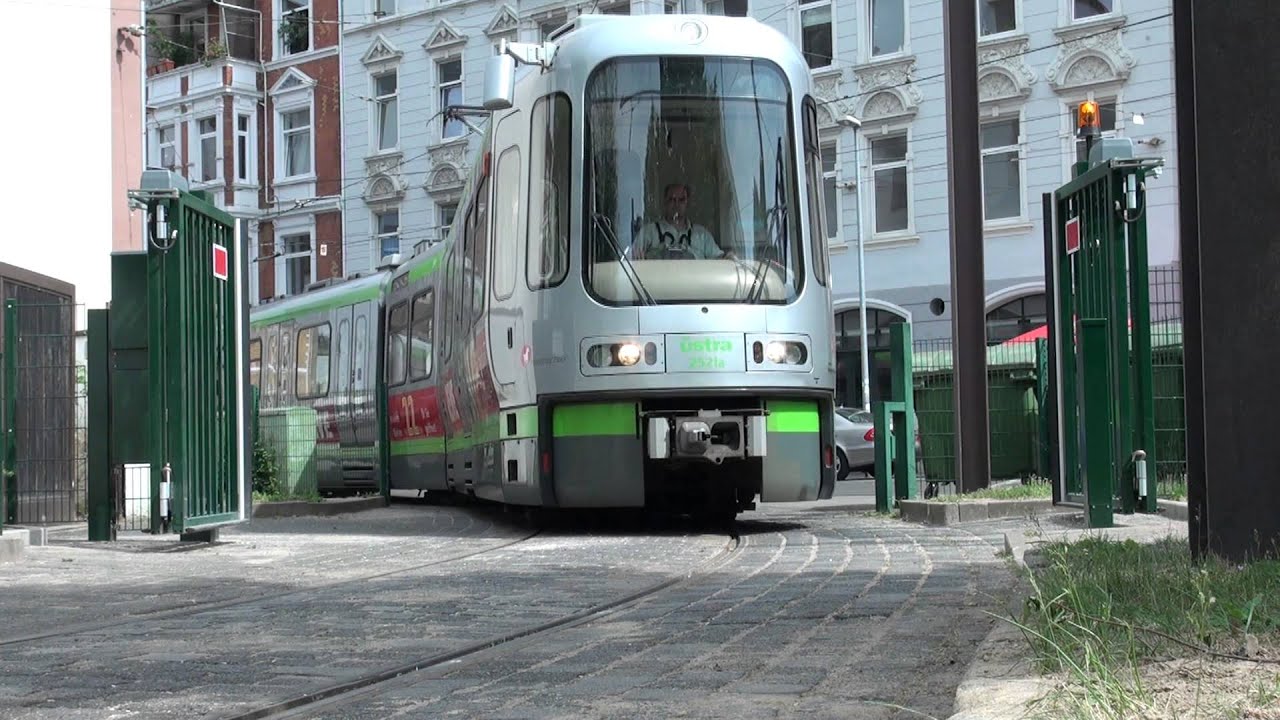 Use Case | Tram Access - Quick Folding Gate EntraQuick I