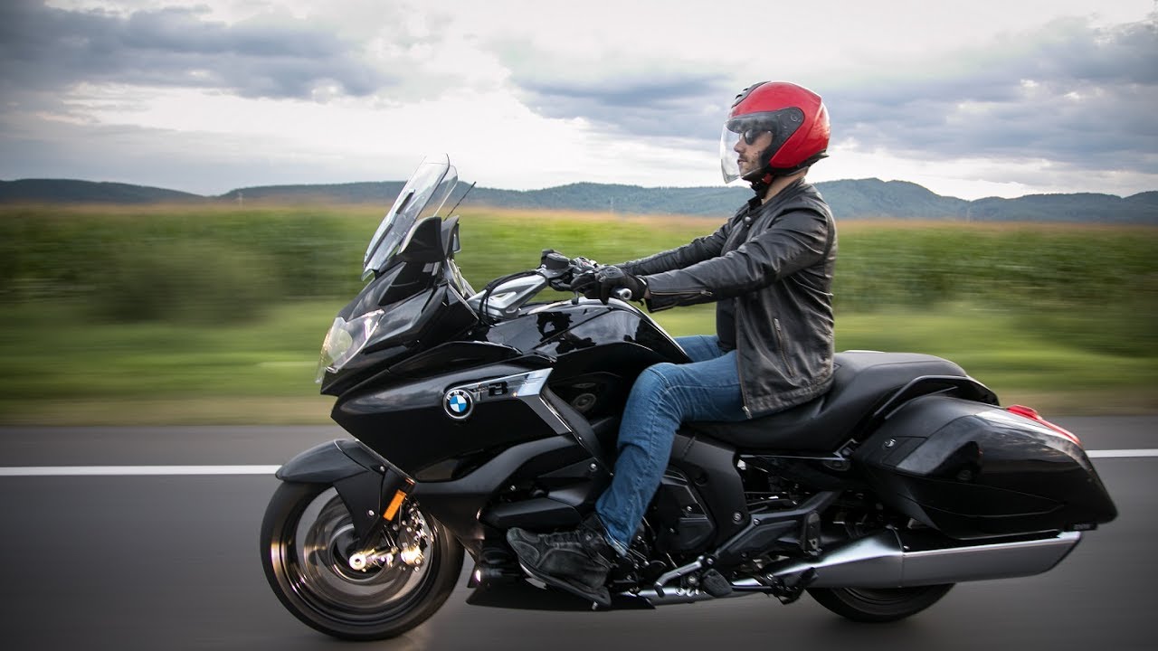 2017 BMW K1600B Bagger Exclusive Review