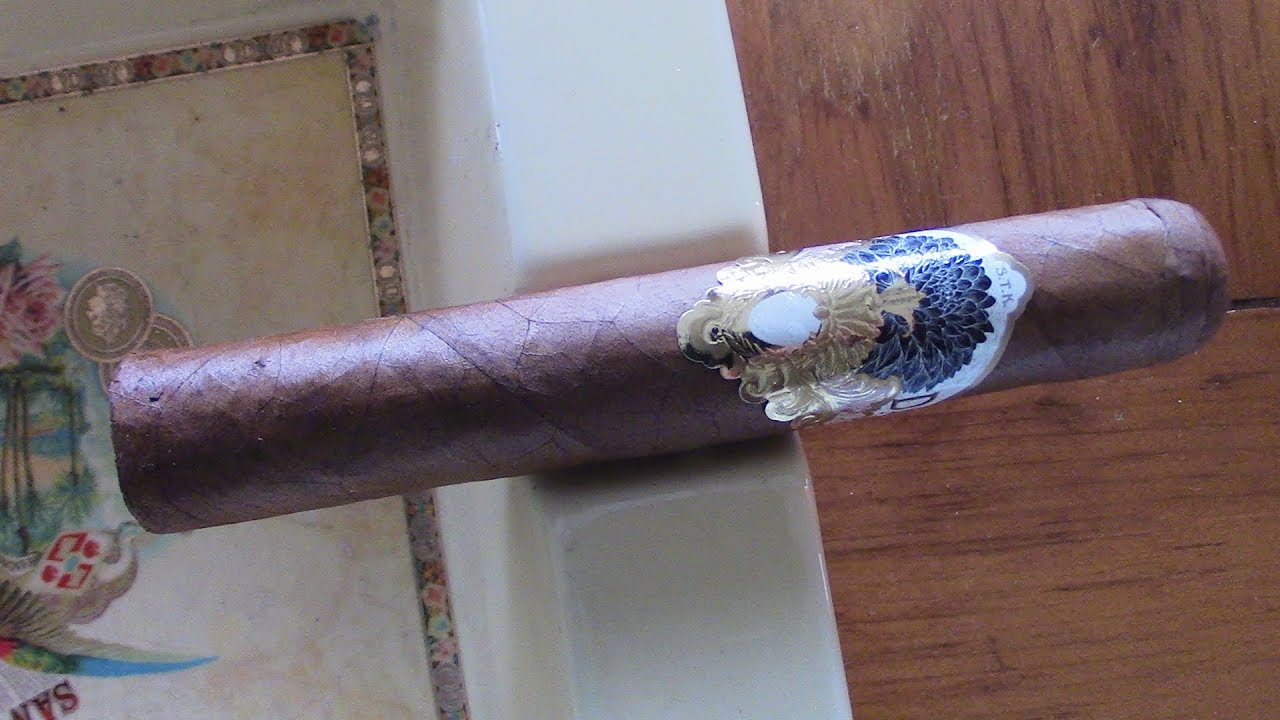 Black Dahlia / Back Porch Cigar Reviews