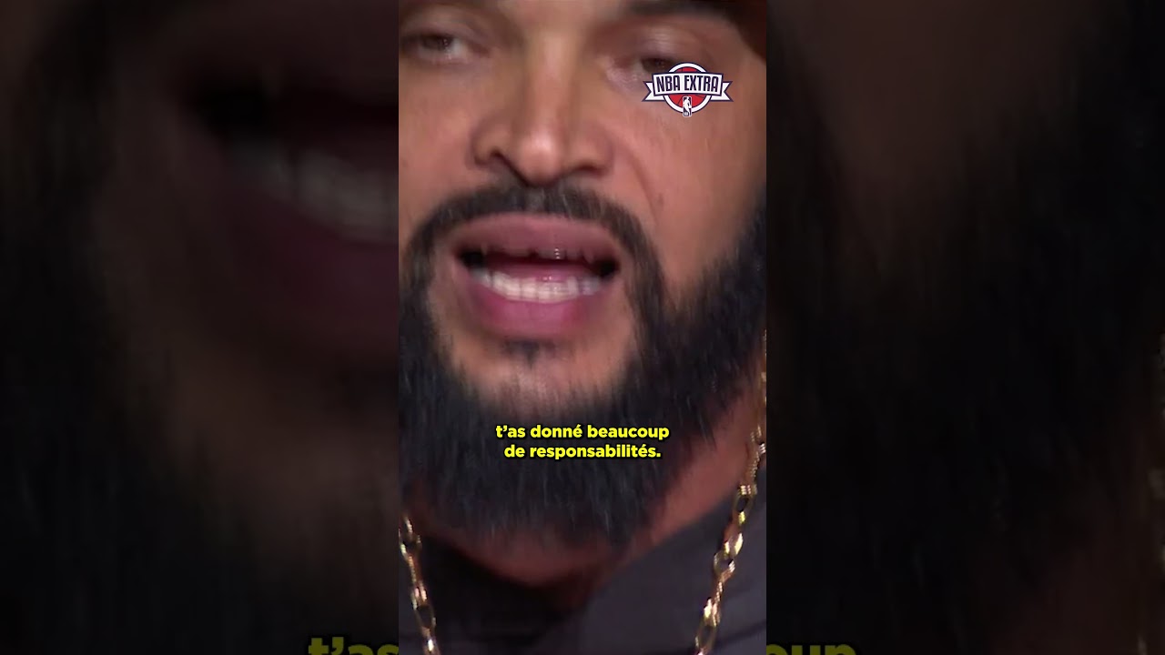 🌹 Derrick Rose fond en larmes lors du discours de Joakim Noah !