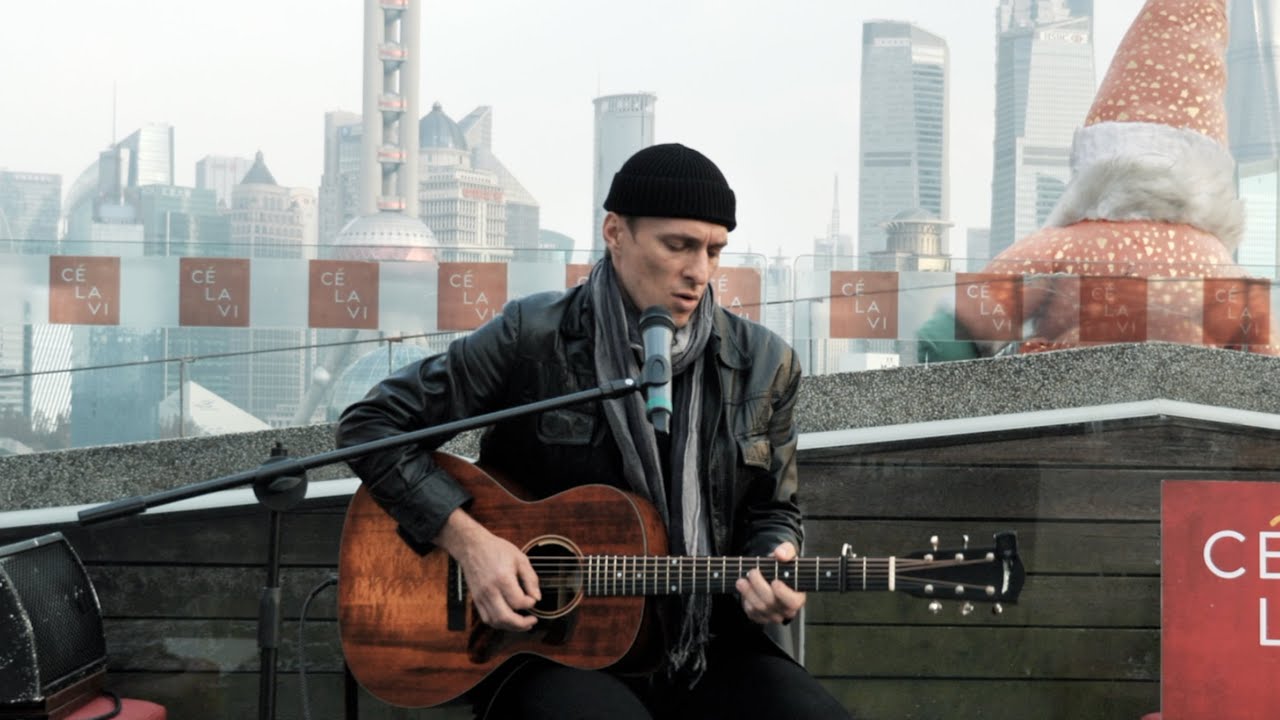 Kaleo - NO GOOD | Acoustic cover with loop pedal | The Bund Shanghai