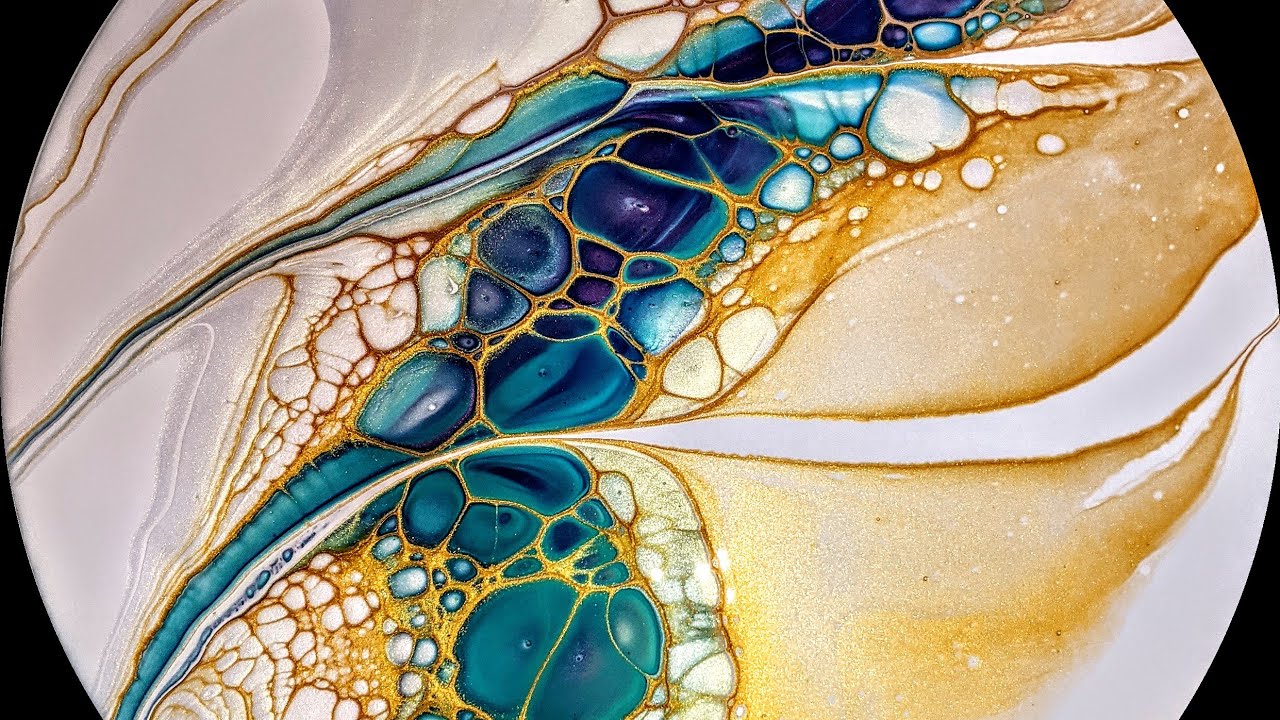 'Pandora' Bloom Swipe With Metallic Gold (130)