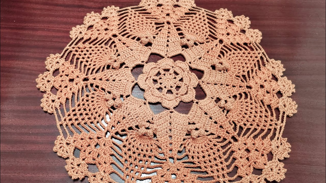 Missing Row 4 Pineapple Centerpiece Tutorial!