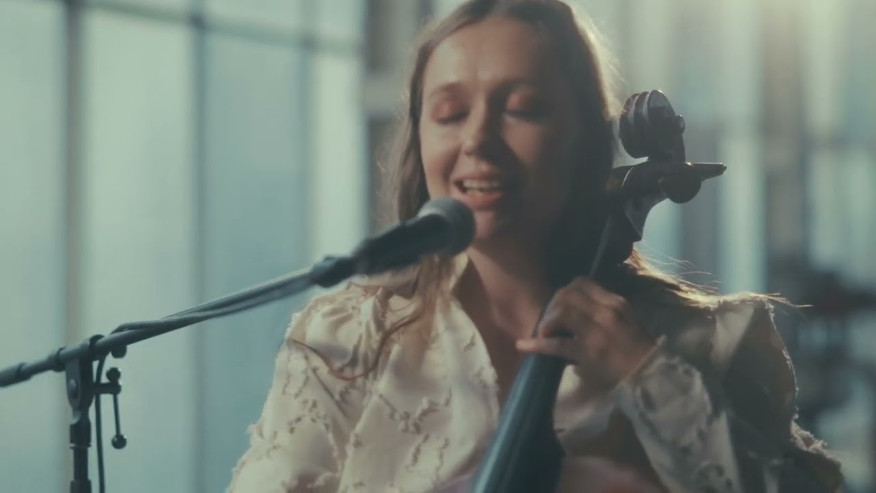 Firebirds- Klara Källström & Johannes Geworkian Hellman- ELDEN
