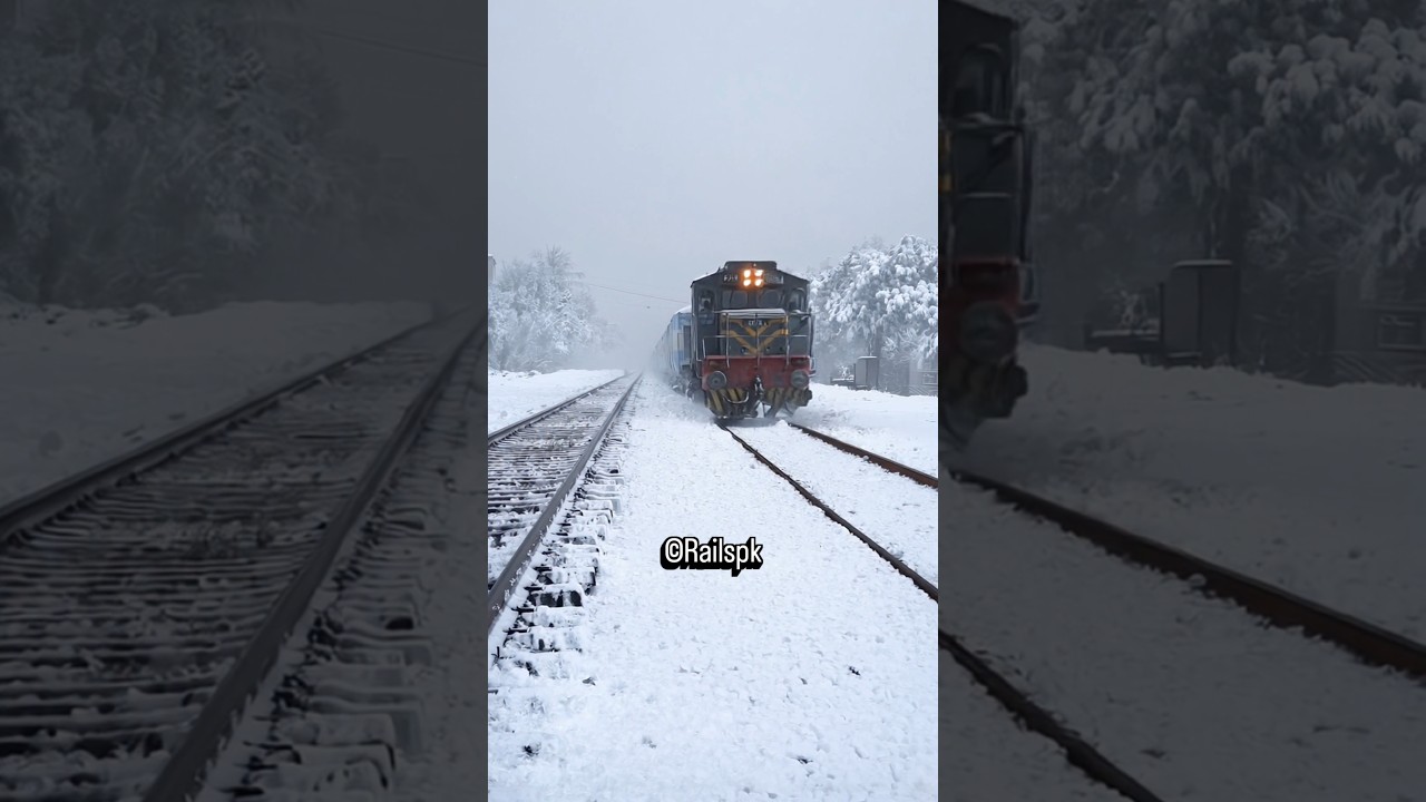 HGMU-30 in Karachi's Snow Edition ❄️ #train #snow #pakrailways #viral