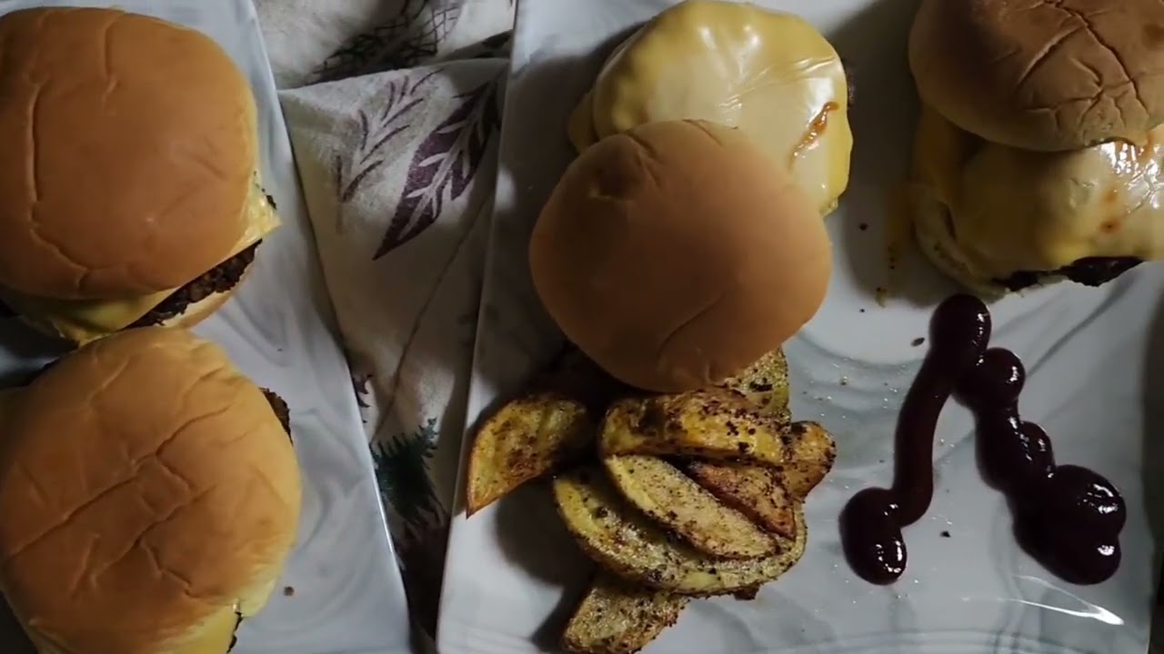 HOME-MADE BURGER 