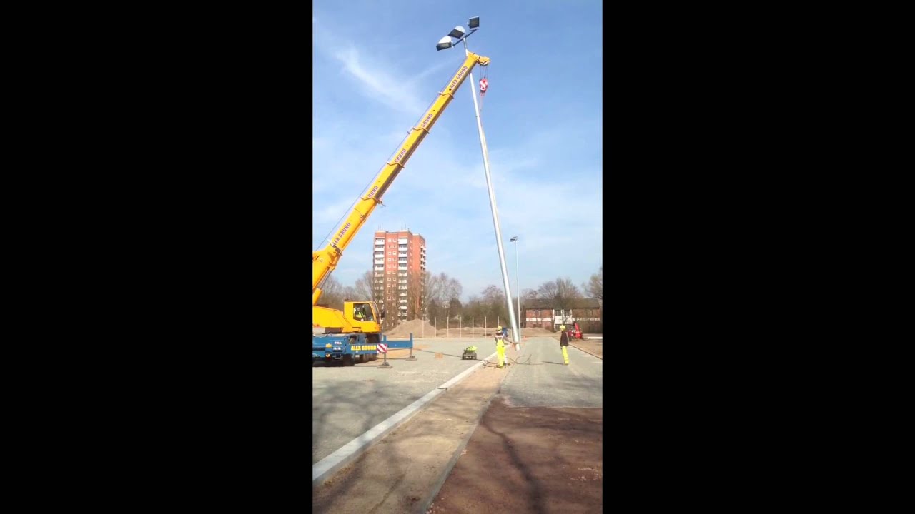 Bramfelder SV   Flutlichtmasten