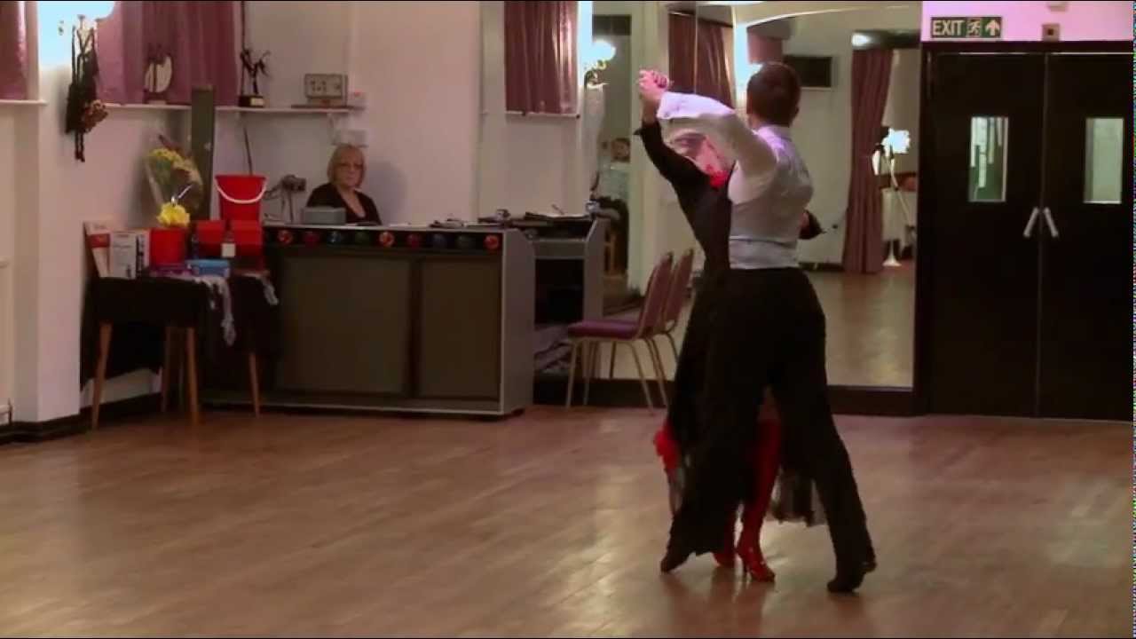 Dizzyfeet Dancing @ Poveys Halloween Party - James & Kelly Tango