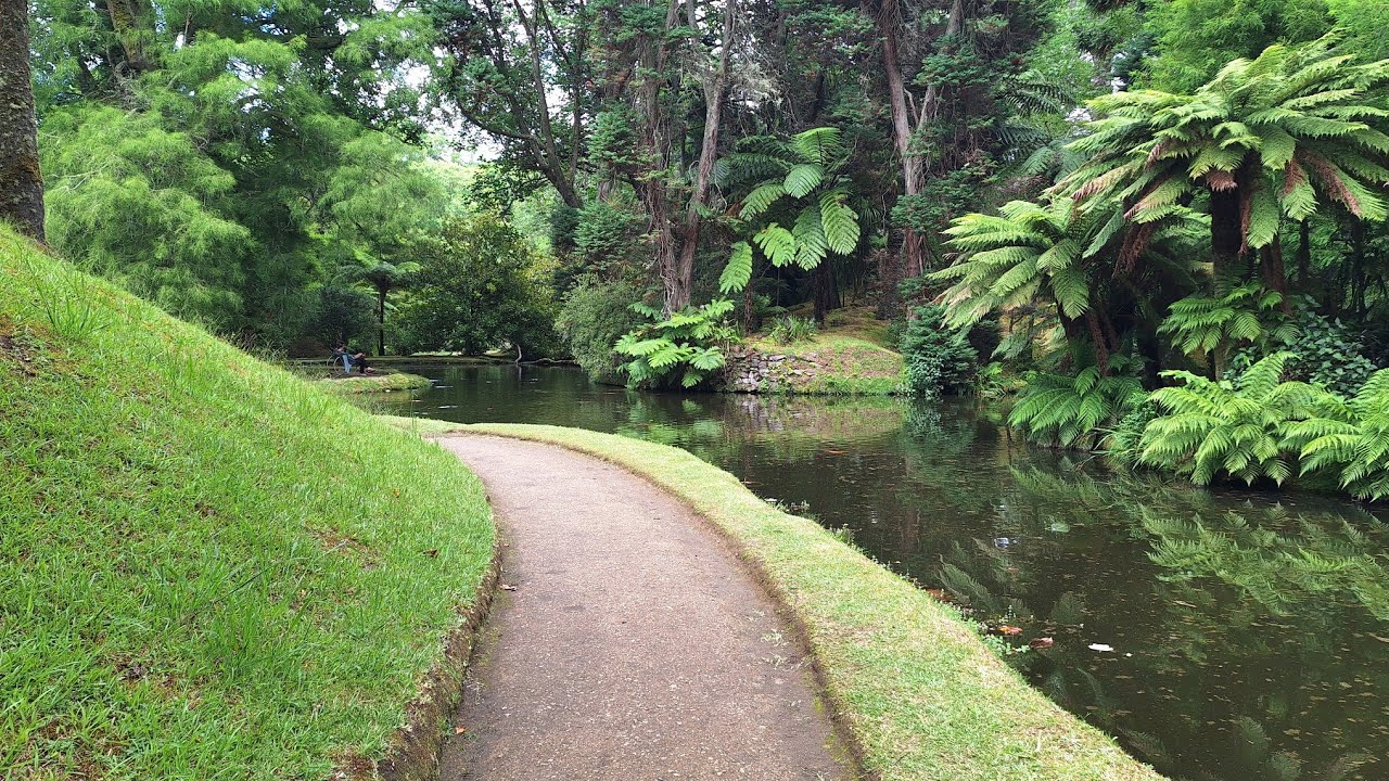 AZORES - SAO MIGUEL - TERRA NOSTRA PARK 1/2