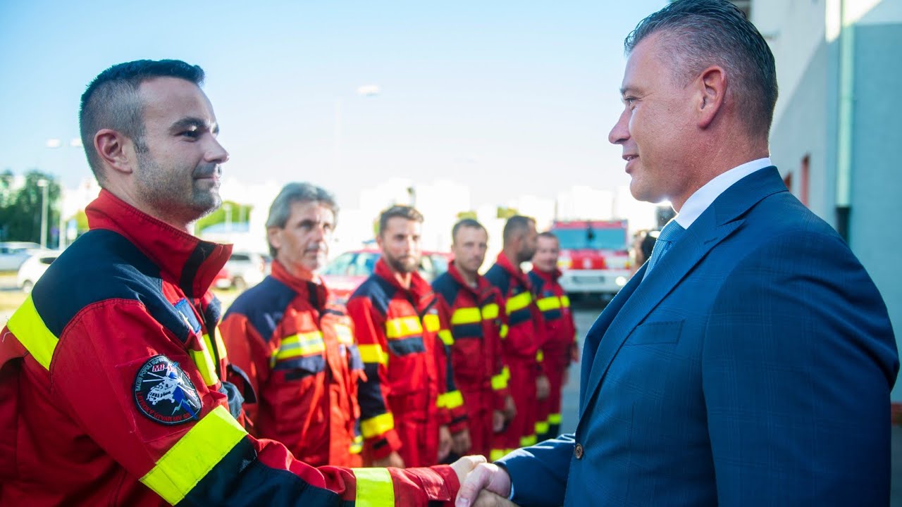 Slovenskí hasiči sa vrátili zo Slovinska, kde pomáhali hasiť lesné požiare