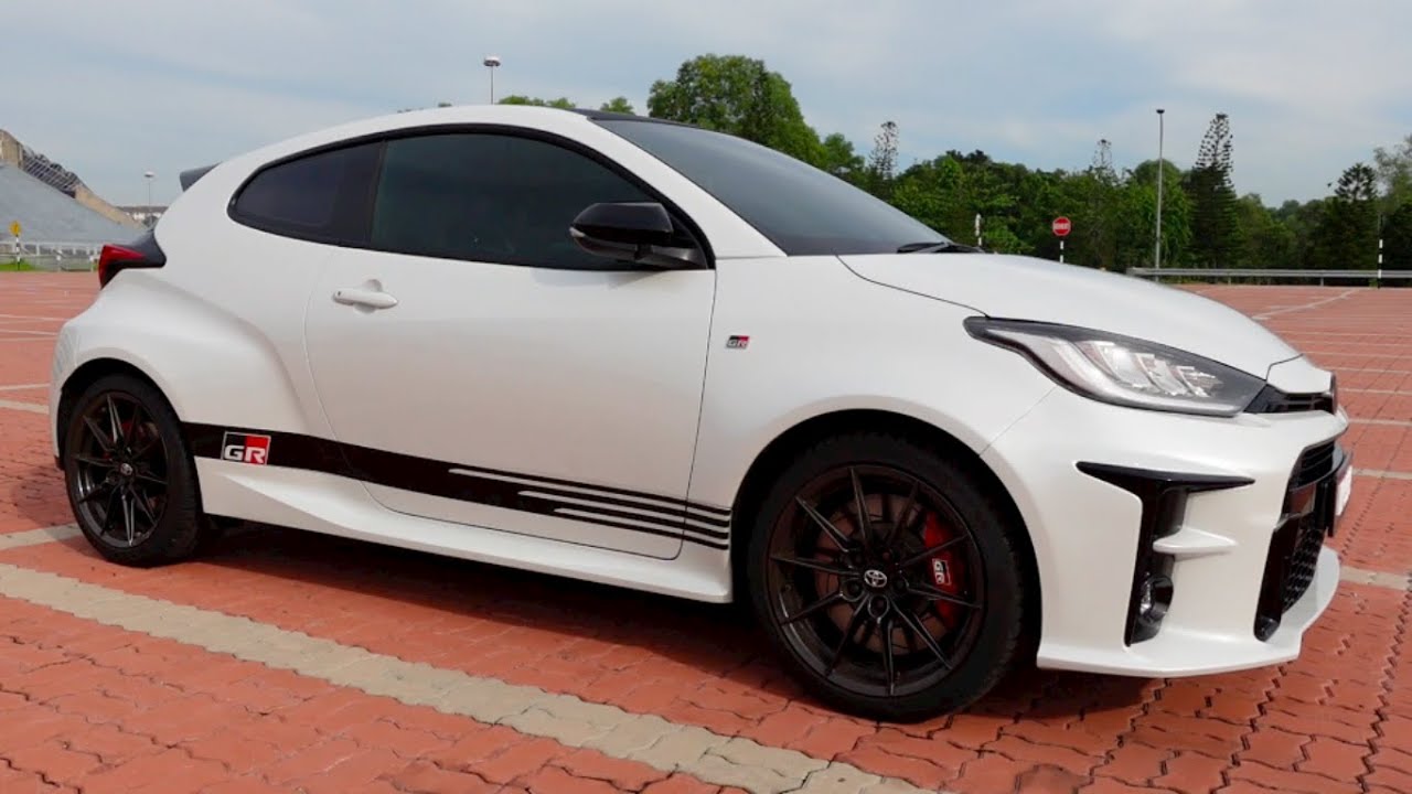 2021 Toyota GR Yaris Start-Up and Full Vehicle Tour