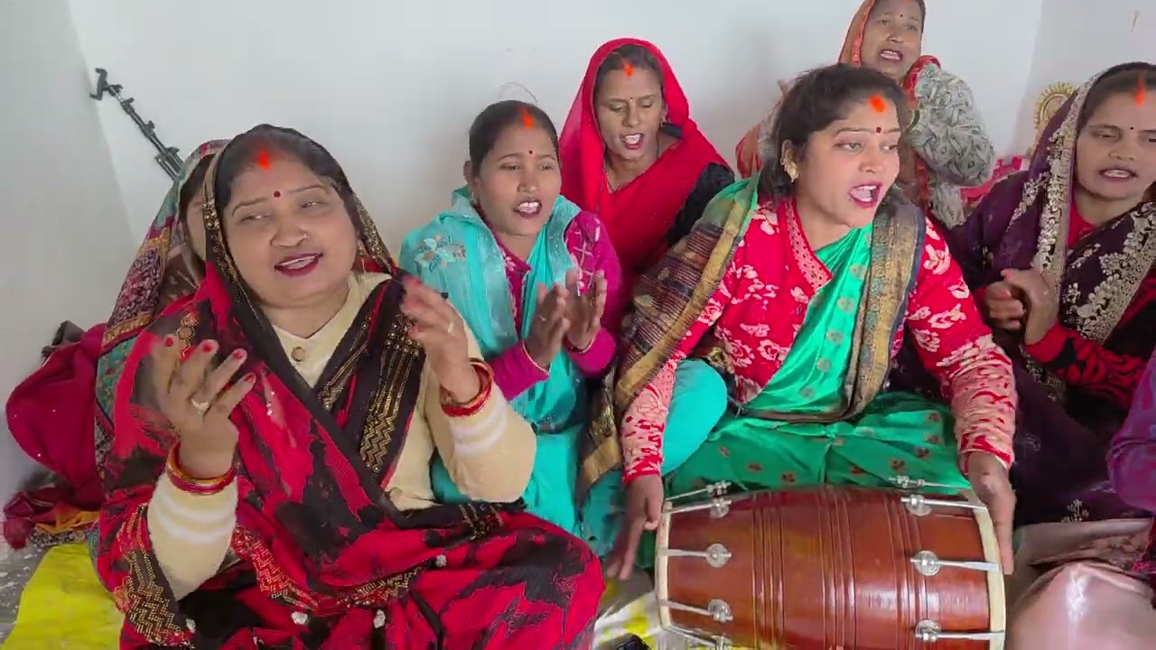 मईया के पाउवा पिराय हो चला मिलके दबाई ||अवसानी मईया के गीत ||#vayrlvideo #trending #ghanshyam bh