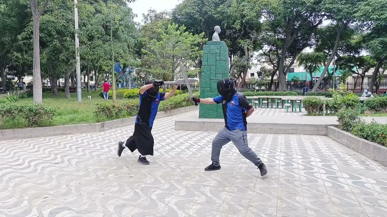 Sparring con espada de una mano/ Perú Esgrima Libre #esgrima #martialarts #hema #peru #lima #viral 