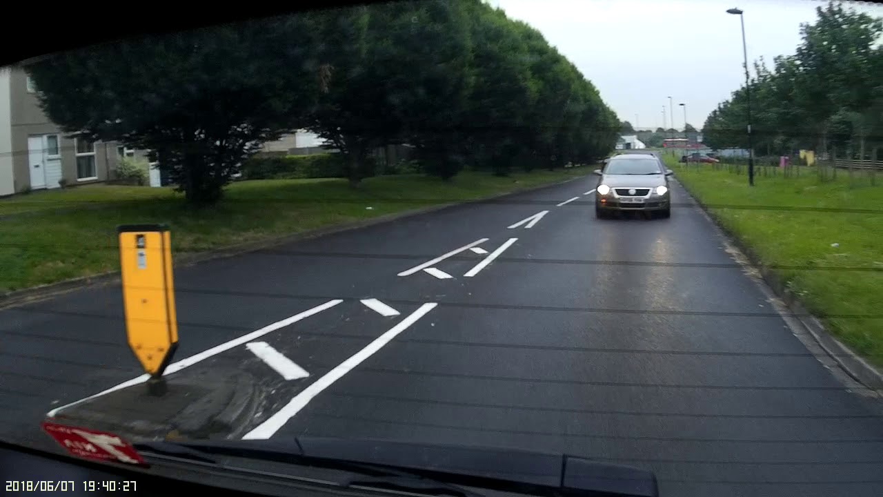 Business transaction in Sainsburys Car Park Lordshill 07 06 18 - Jump to 19:38:43