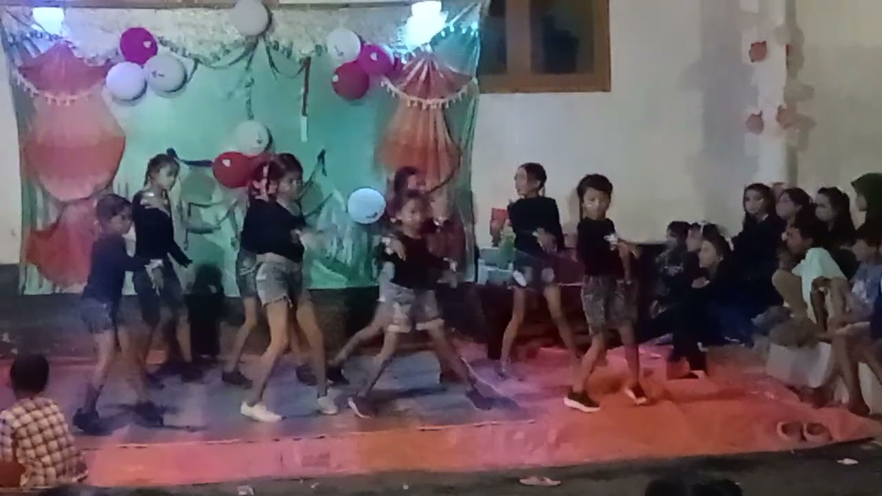 acara pentas seni dusun kumitir grenden,,,,,,