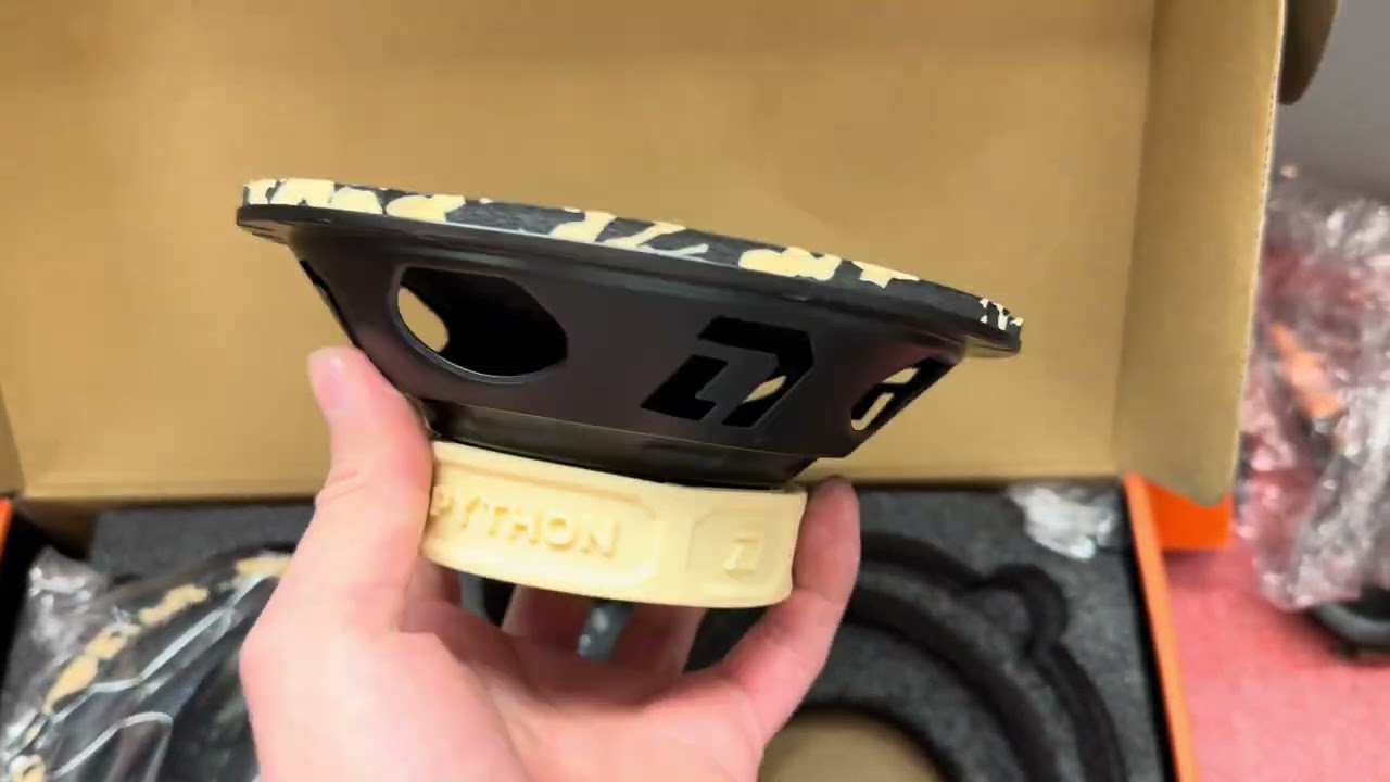 Замена штатной акустики в mazda 6gj на динамики автомобильные компонентныеDL Audio Python 165 Comp. 