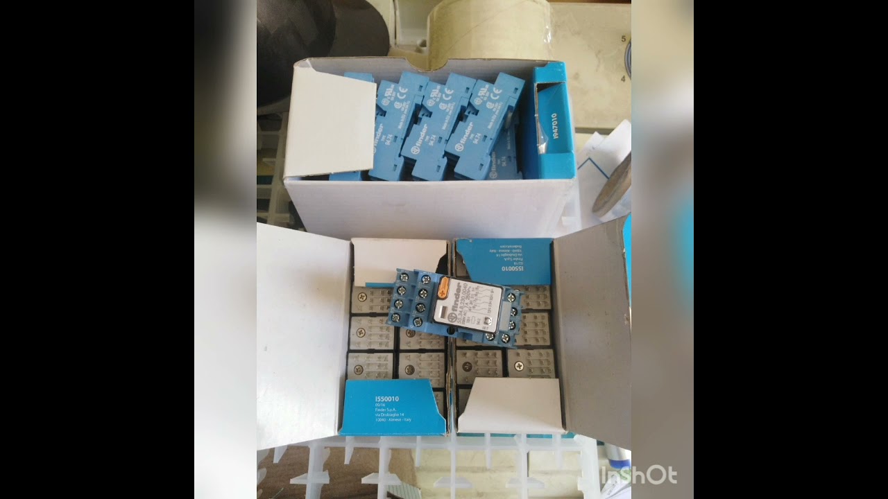 معدات تربية الدجاج البلدي و صناعة الفقاسات بالجملة و التقسيط 0632568490