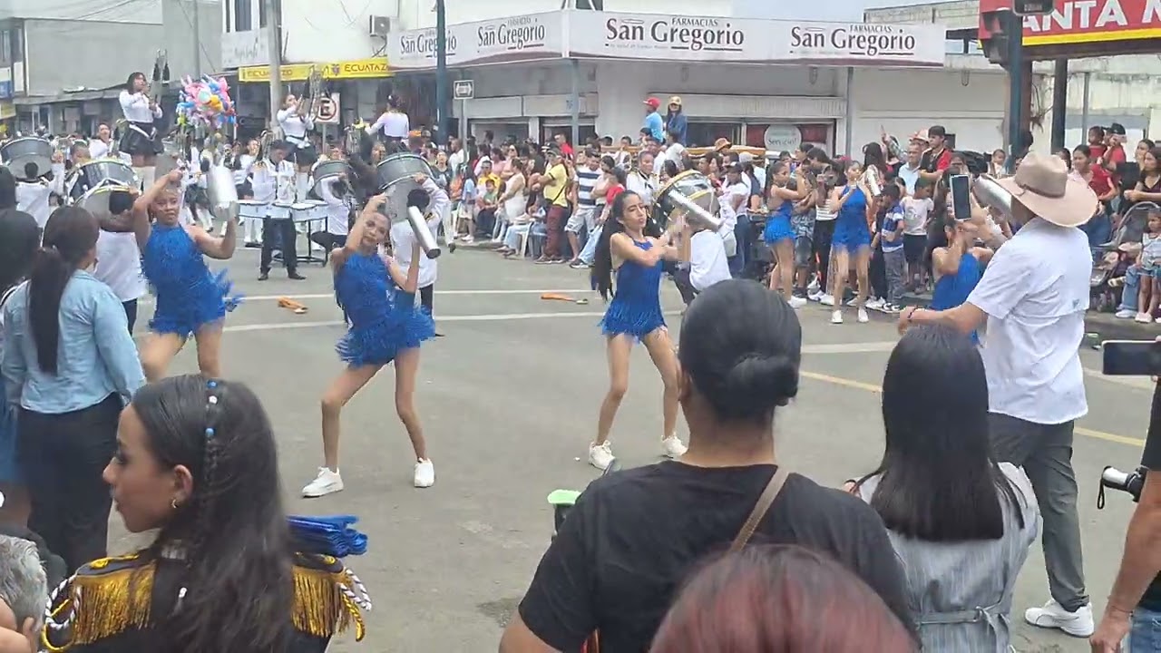 DESFILE PEDERNALES 2025 | UNIDAD EDUCATIVA MARIA AUXILIADORA 