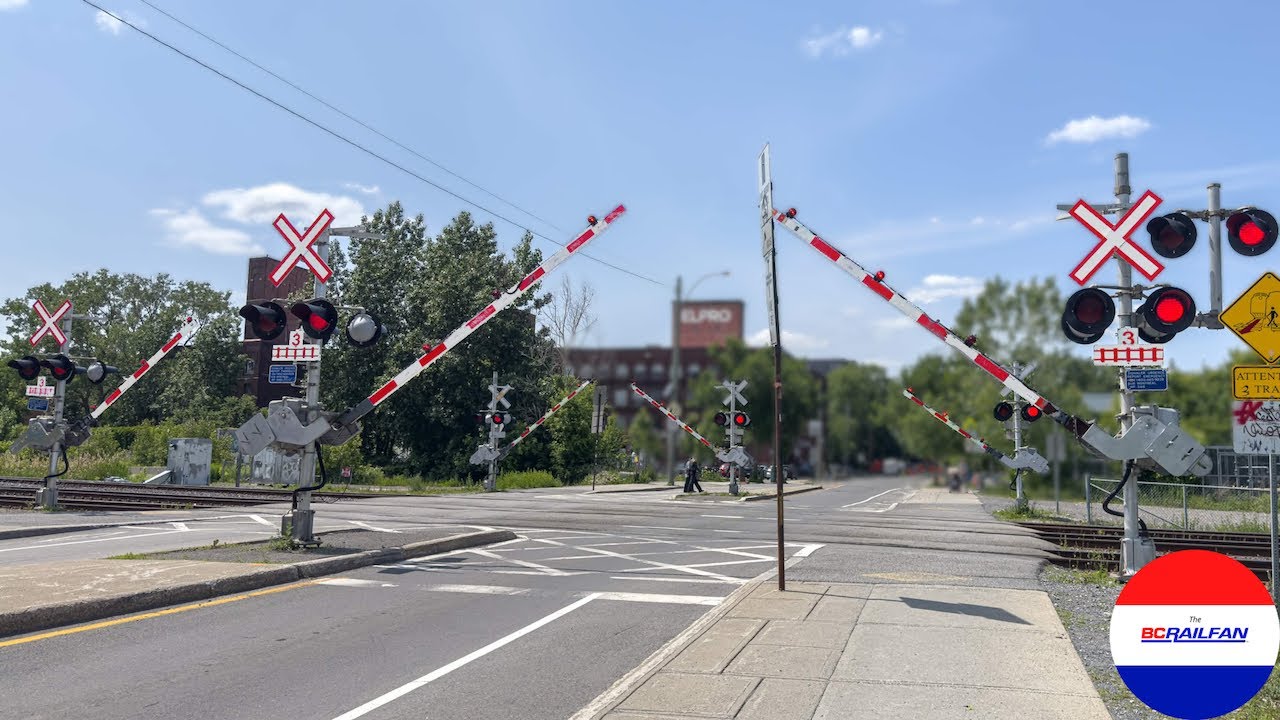 Railroad Crossing | Passage à Niveau | Rue de Courcelle, Montréal, QC