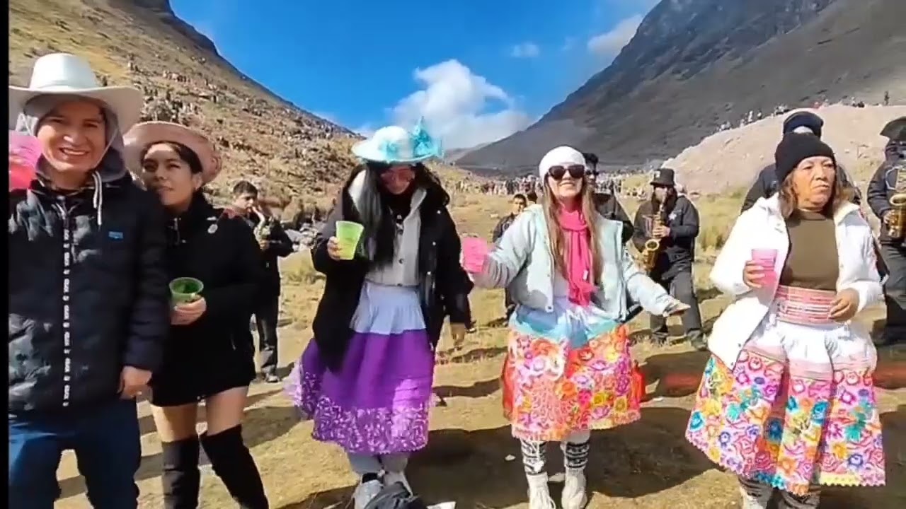 GUAPOS DEL CENTRO EN HUAYTAPALLANA 2024